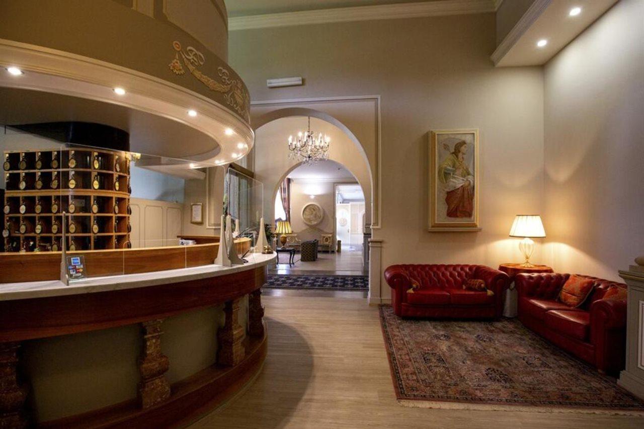 Hotel Villa Malpensa Vizzola Ticino Exteriör bild