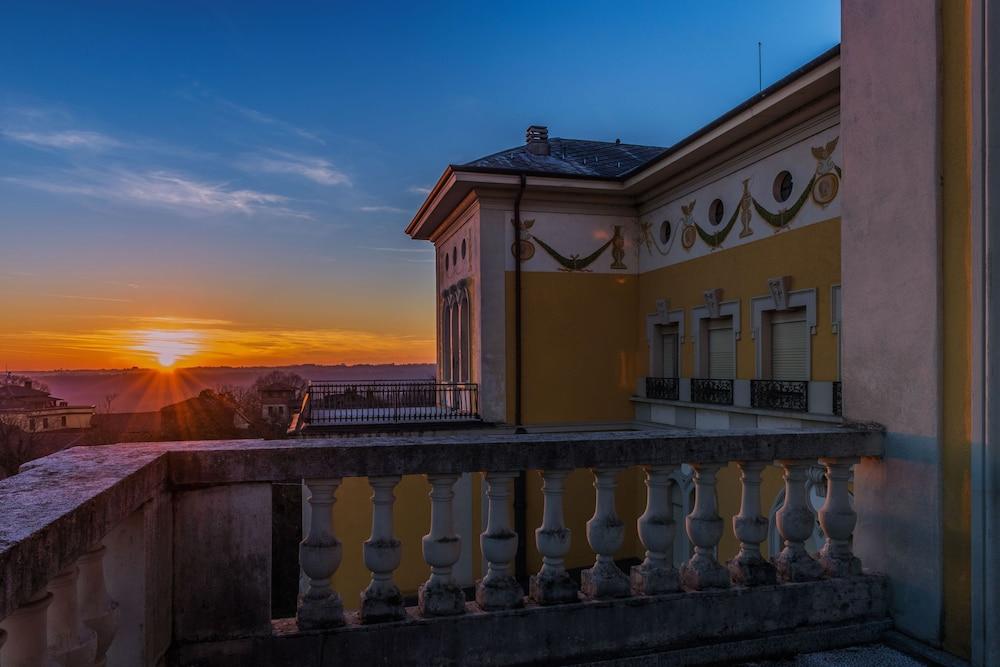 Hotel Villa Malpensa Vizzola Ticino Exteriör bild