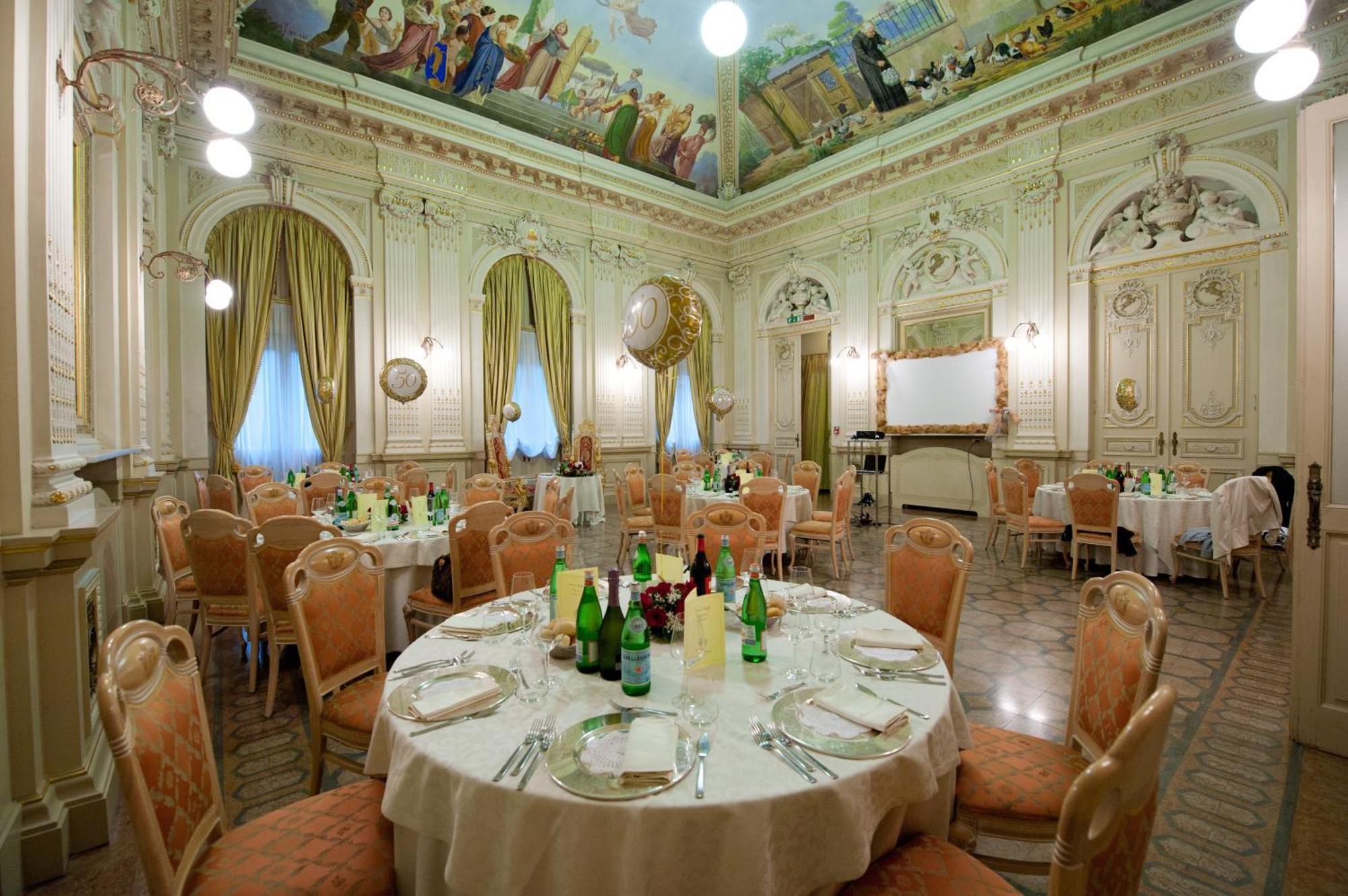 Hotel Villa Malpensa Vizzola Ticino Exteriör bild