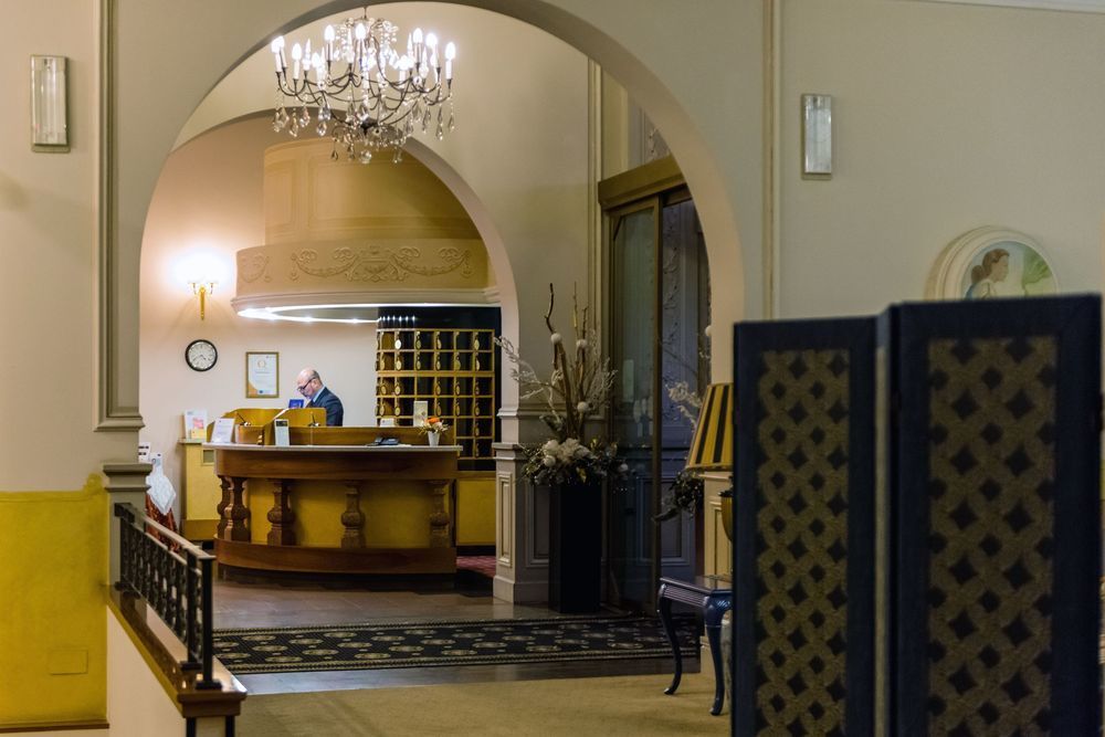 Hotel Villa Malpensa Vizzola Ticino Exteriör bild