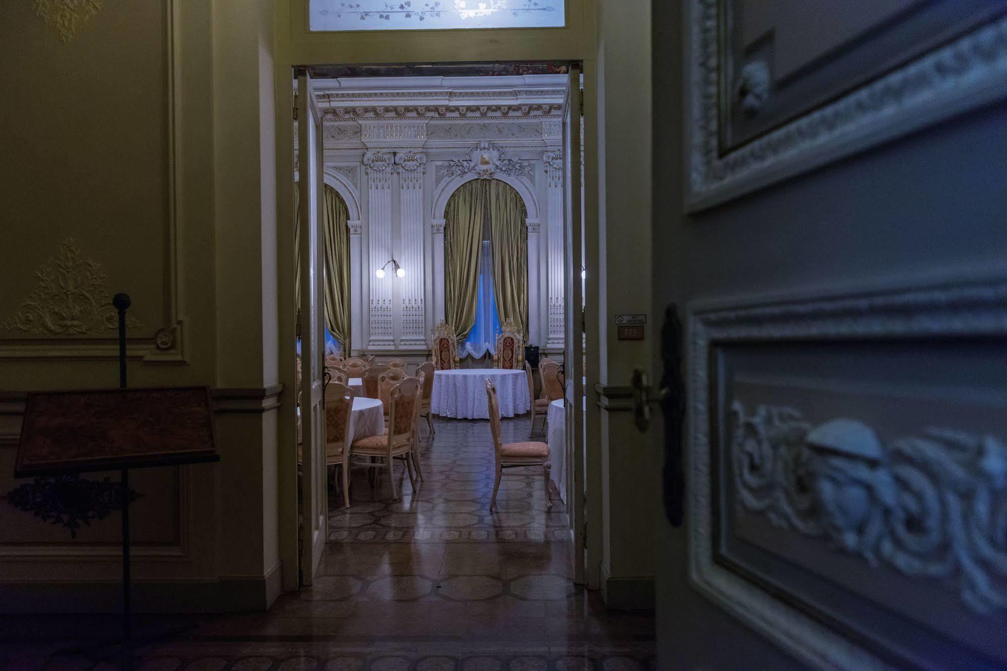 Hotel Villa Malpensa Vizzola Ticino Exteriör bild